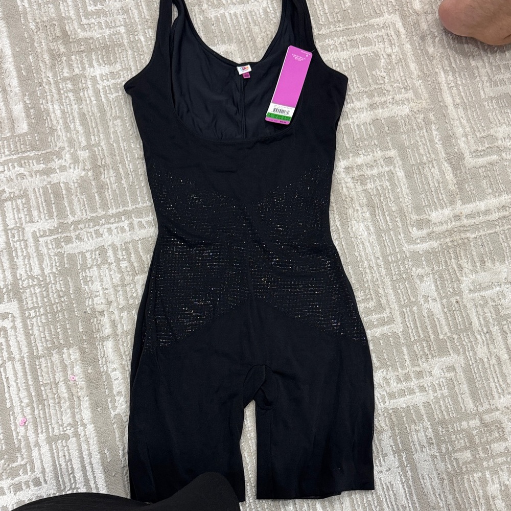 SPANX One Piece in Large